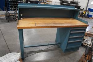 lot 389 image: Industrial Workstation with Built-In Tool Box