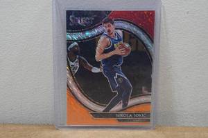 lot 12 image: 2020-21 Panini Select Nikola Jokic Basketball Card