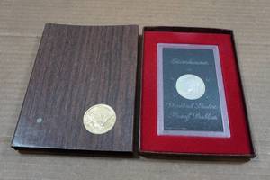 lot 21 image: 1972 Eisenhower Proof Silver Dollar Coin - 40% Silver