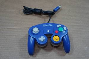 lot 24 image: Nintendo GameCube Controller