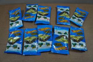 lot 119 image: 10 Hot Wheels Mystery Models