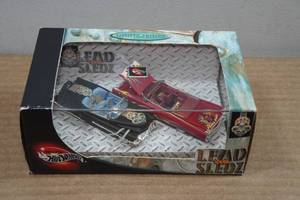 lot 135 image: Hot Wheels Lead Sledz Set