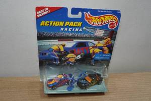 lot 136 image: Hot Wheels Action Pack Racing Set - T-Bird & Buick Stocker