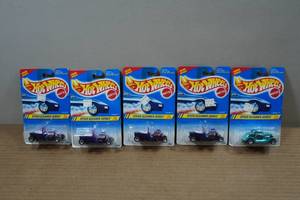lot 146 image: 5 Vintage Hot Wheels Speed Gleamer Series