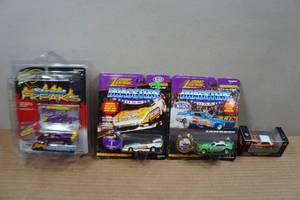 lot 156 image: Johnny Lightning Street Freaks, Dragsters & Racing Champions Motor Trend