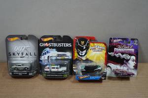 lot 168 image: 4 Hot Wheels - 007, Ghostbusters, Power Rangers, Bride of Frankenstein