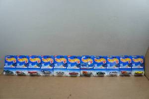 lot 210 image: 11 Hot Wheels 1997 First Editions