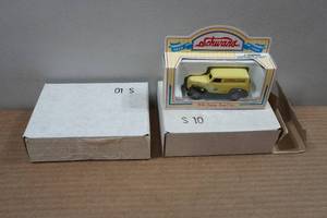 lot 216 image: 2 Vintage Metal Schwanns Delivery Van