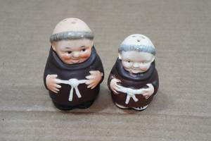lot 269 image: Vintage Salt and Pepper Shakers - Friars