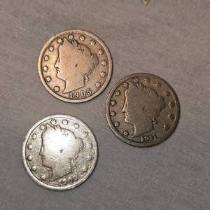 lot 16 image: Lot of 3 V Nickels, 1905,09,11