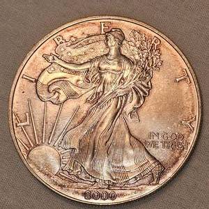 lot 37 image: 2000 Silver Eagle 1oz Coin