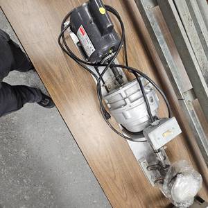 lot 62 image: Very Nice Built HamburgerSausage Grinder, works like new