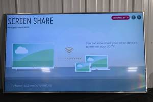 lot 71 image: LG 60UH7700 - 60-Inch webOS TV with Screen Share (MiracastWiDi)