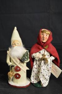 lot 98 image: Williamsburg Christmas Figurines - 2-Piece Santa & Caped Girl Set