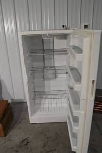 lot 144 image: Whirlpool WZF34X16DW Upright Freezer - 16 cu ft