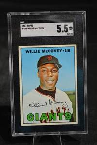 lot 176 image: Topps 1967 Willie McCovey #480 Giants Baseball Card - SGC 5.5
