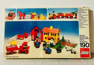 lot 41C image: LL - Vintage LEGO Set 190 - Building Set With People, 526 Interlocking Pieces