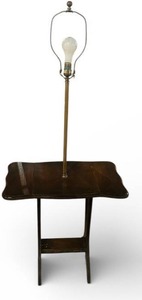 lot 46C image: LL - Vintage Wooden End Table Floor Lamp