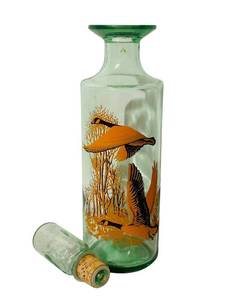 lot 54C image: LL - Vintage old Fitzgerald Prime Bourbon Whiskey Wildlife Glass Decanter