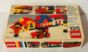 lot 58C image: LL - LEGO 125 Preschool Building Set - 233 Interlocking Bricks (Vintage 1974)