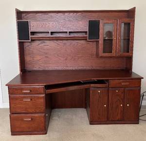 lot 12R image: MB - Creative Ideas Desk