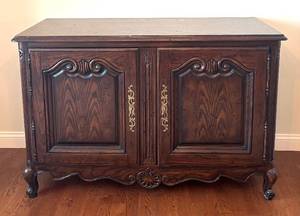 lot 23R image: DR - Vintage Henredon Buffet Server  Sideboard Cabinet