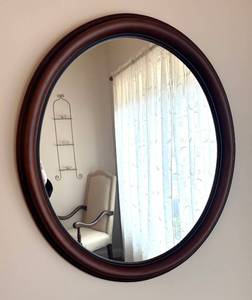 lot 31R image: DR - Wooden Framed Oval Mirror