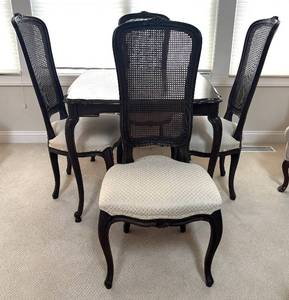 lot 37R image: LR - Vintage Brown Wood Dining Table Set with 4 Chairs