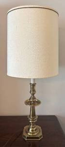 lot 85R image: LR - Beautiful Brass Table Lamp
