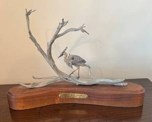 lot 93R image: DR - Harvey Rattey Great Blue Heron Sculpture