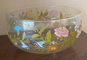 lot 133R image: LR -Vintage Dorothy Thorpe California Spring Flowers Glass Bowl