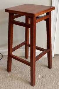 lot 168R image: MB - Tall Accent Table  Plant Stand