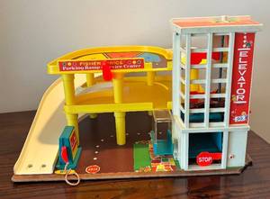 lot 191R image: DR - Vintage Fisher-Price Parking Ramp & Service Center