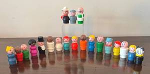 lot 258R image: K - Vintage Fisher-Price Little People Figures