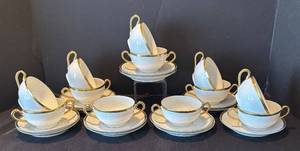 lot 263R image: K - Vintage Turin Bavaria Soup  Creamers & Saucers