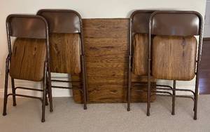 lot 301R image: FC - Samsonite Card Table with 4 Folding Chairs