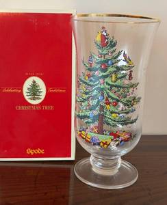 lot 404R image: LR - Spode Christmas Tree Vase