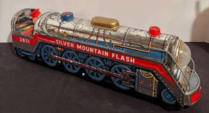 lot 77H image: LL - Vintage Silver Mountain Flash Tin Locomotive - Model 3971