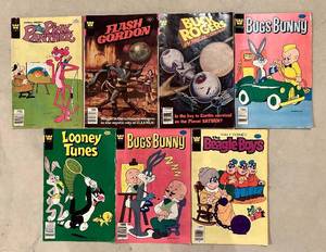 lot 106H image: LL - Whitman Comics - Pink Panther Flash Gordon Buck Rogers Bugs Bunny (2) Looney Tunes Beagle Boys
