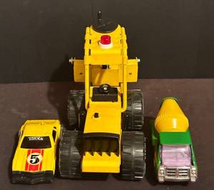 lot 149H image: LL - Tonka Forklift, Cement Mixer & Racing Car - 3-Piece Toy Lot
