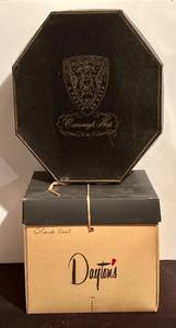 lot 231H image: LL - Vintage Stetson The Sovereign Mode Edge Hat - Vintage with Daytons Box & Black Veil