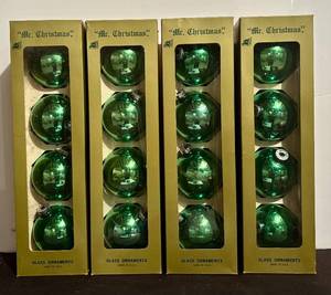 lot 360H image: LL - Mr. Christmas Glass Ornaments - Vintage Green, 16-Piece Set in 4 Boxes