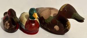 lot 390H image: LL - Three Painted Wooden Duck Decoys