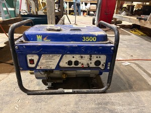 lot 7 image: WEN Power 3500 Generator