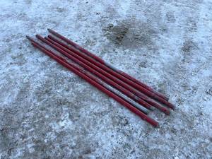 lot 485 image: Red Threaded Bull Float Handles
