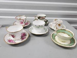 lot 5 image: Floral Teacups & Saucers Set with Gold Rim - Pink Roses, Green Trim, Blue Vines