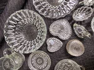 lot 25 image: Crystal Glassware Set - Assorted Bowls, Dishes, Coasters & Sugar Jar