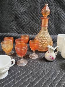 lot 35 image: Grapevine Amber Glass Decanter with Stopper  Matching Goblets & White Mugs Set
