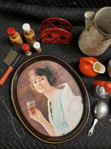 lot 40 image: Coca-Cola Vintage Oval Advertising Tray  Assorted Retro Kitchenware Lot - Collectible