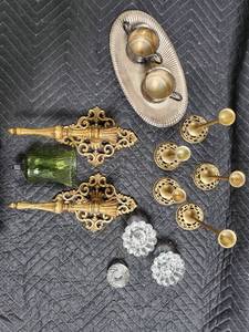 lot 44 image: Brass Wall Sconces (2) & Candlesticks (5) with Glass Accents - Vintage Decor Lot